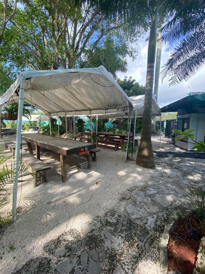 Hoosville Hostel Florida City Dış mekan fotoğraf